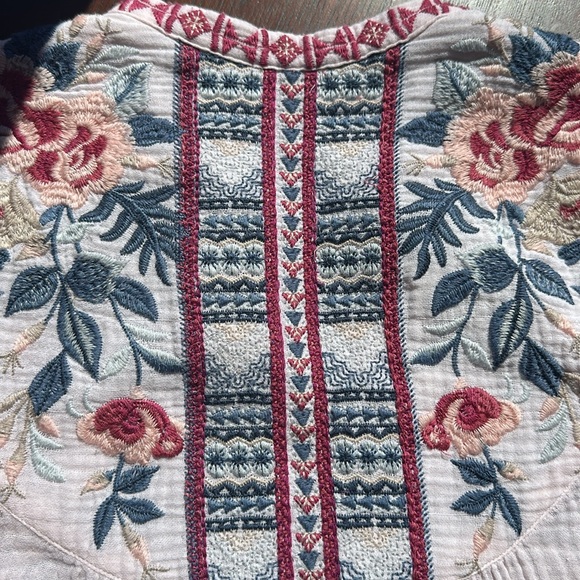 XL Johnny Was Workshop blouse. Lite pink waffle texture embroidered cotton top - Picture 16 of 16